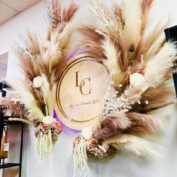 LYNN'S CLOSET, LLC - Picture 8 of 16